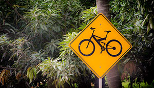 colombia-bicycle-warning-sign